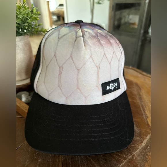 hoorag Other - Tarpon scale print truckers hat